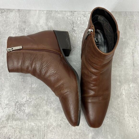Aquatalia Block Heel Almond Toe Brown Leather Zip Ankle Boots Womens Size 8.5M - Picture 3 of 11